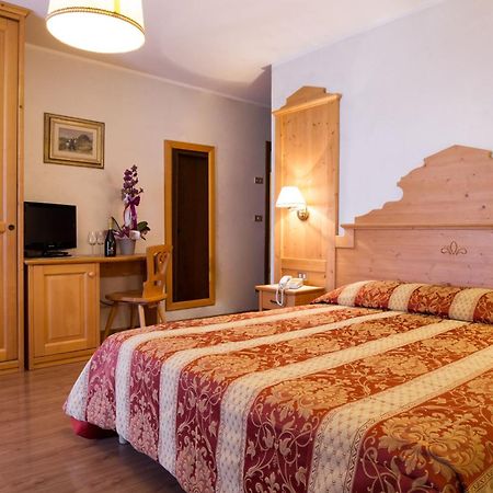 Hotel Al Prato Fiera Di Primiero Eksteriør bilde