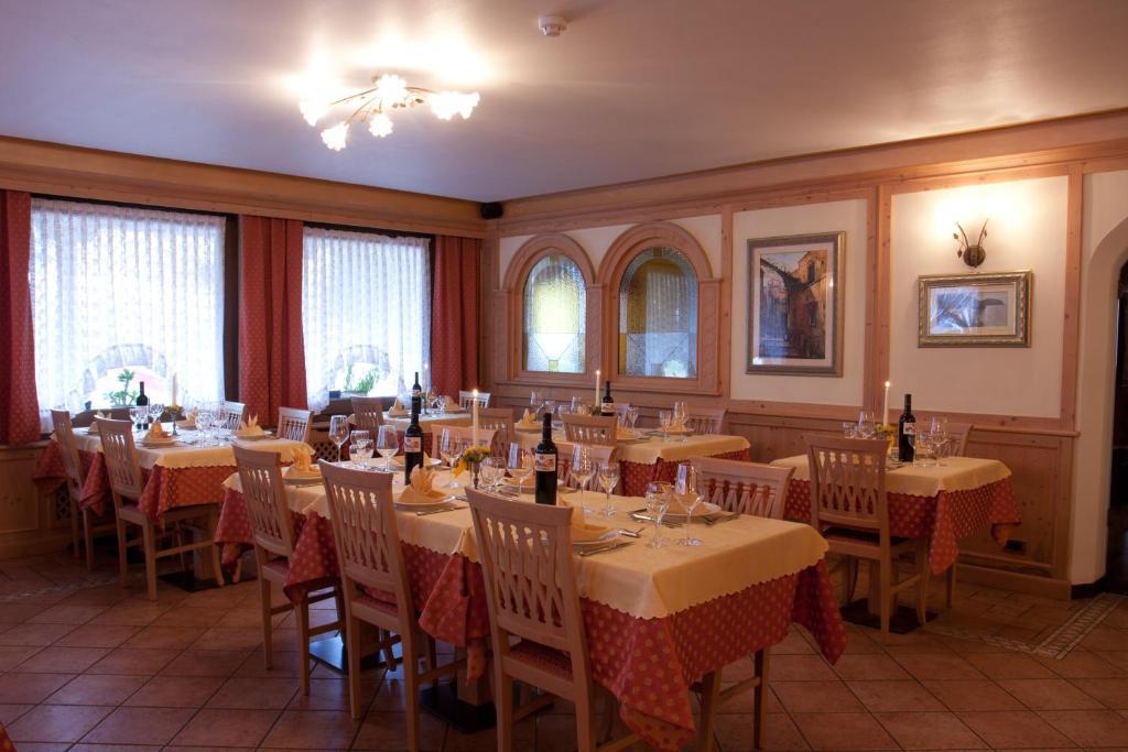 Hotel Al Prato Fiera Di Primiero Eksteriør bilde