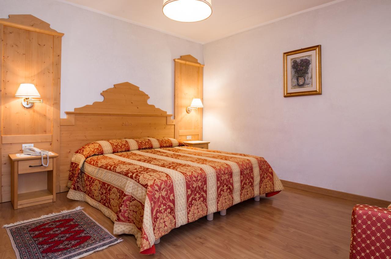 Hotel Al Prato Fiera Di Primiero Eksteriør bilde