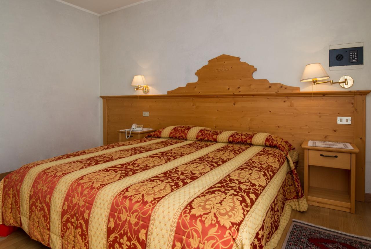 Hotel Al Prato Fiera Di Primiero Eksteriør bilde